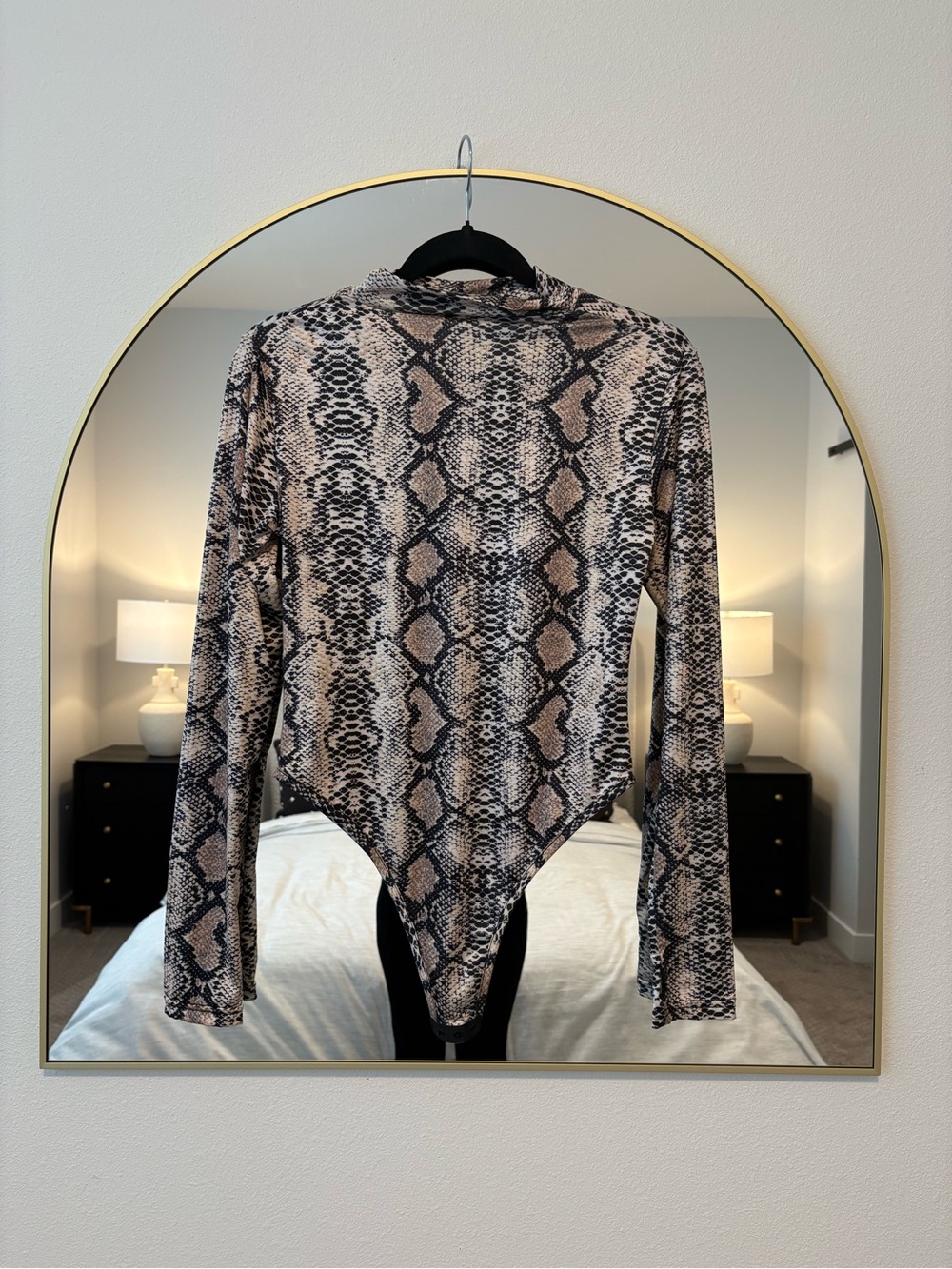 Source Unknown Snake-Print Long Sleeve Bodysuit - Taupe & Black